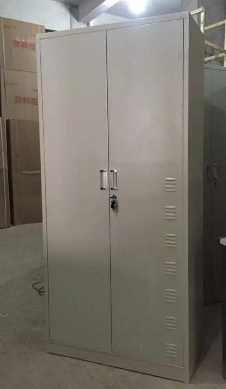 ļ